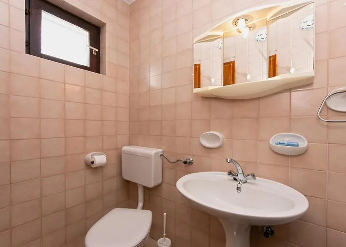 Apartman 1 *
