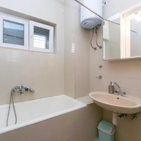 1 Apartment Drašnice