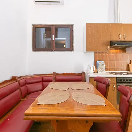 Apartment 1 *