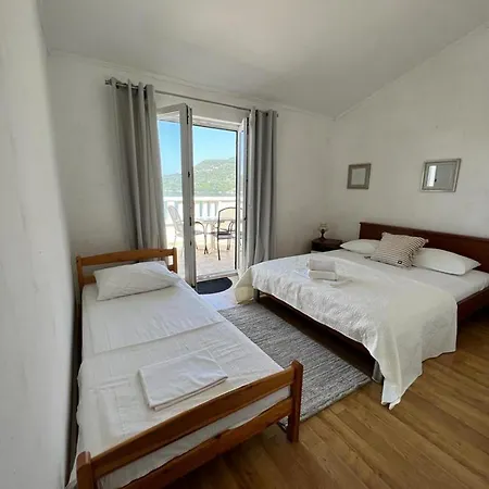 1 Apartment