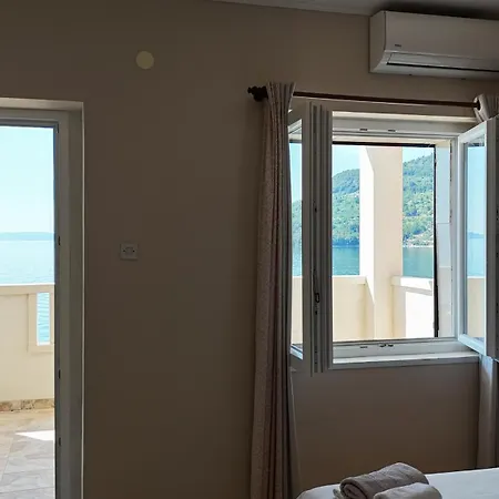 1 Apartment Drašnice
